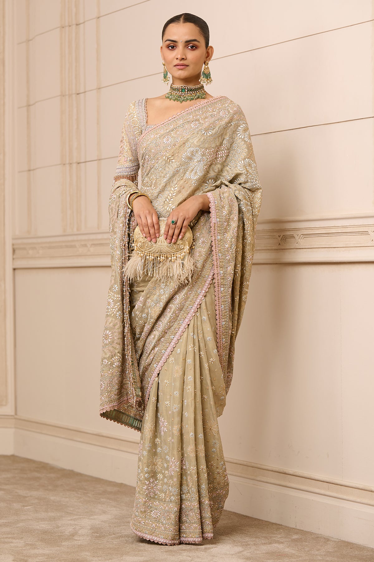 Saree Design by - Tarun Tahiliani