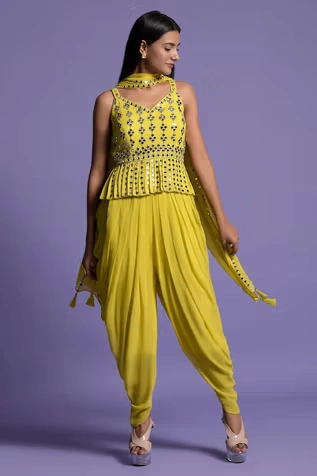 Dhoti pants with crop top