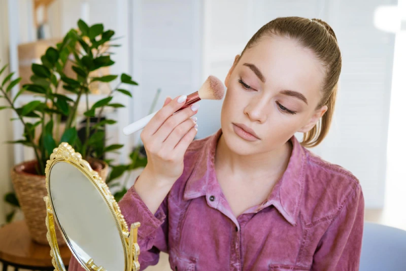 Touch Up Your Makeup