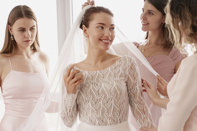 Sheer Layers and Overlay Details Sheer Layers and Overlay Details of Bridesmaid outfit