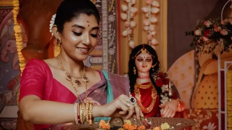 Style Guide for Effortless Elegance for durga puja Effortless Elegance
