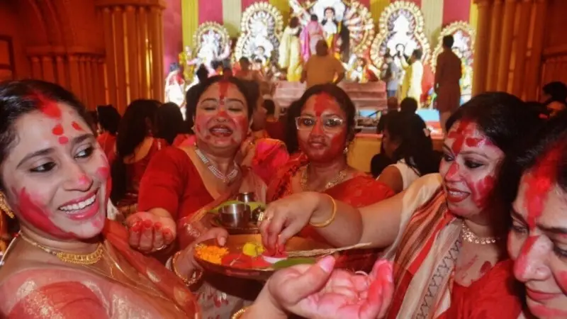 The Finishing Touches of durga puja The Finishing Touches